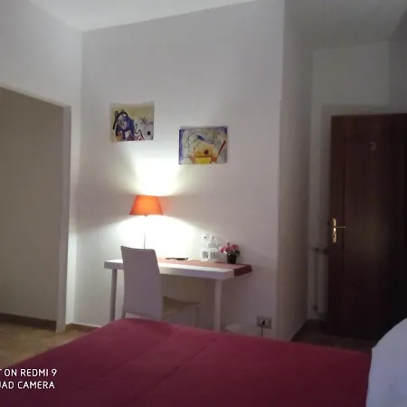 לינה וארוחת בוקר Fontanarossa Airport -private Parking- 3*